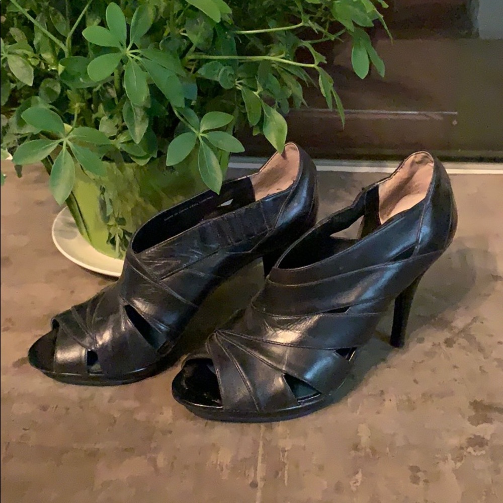 Max studio leather booties